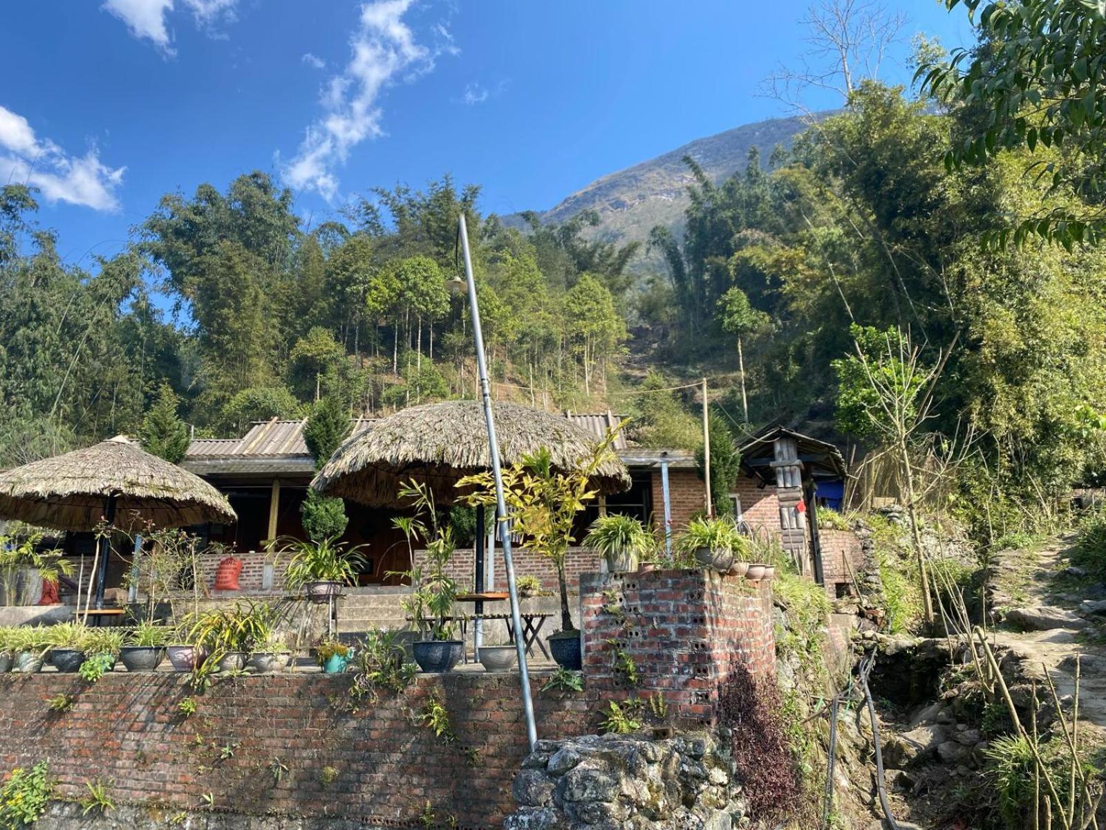 Sue Pa Family Trekking Homestay Sa Pa Exterior photo